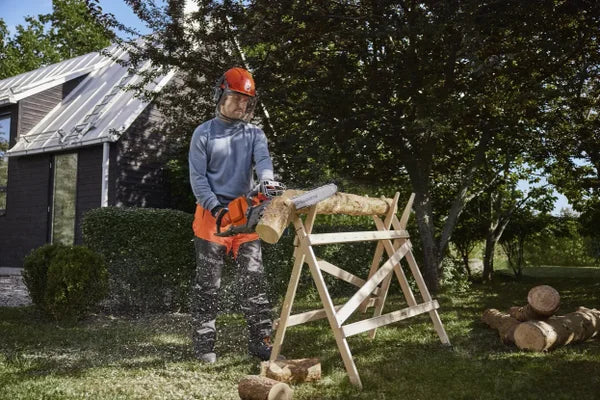 HUSQVARNA 240i Akku-Kettensägen-Set, 35 cm